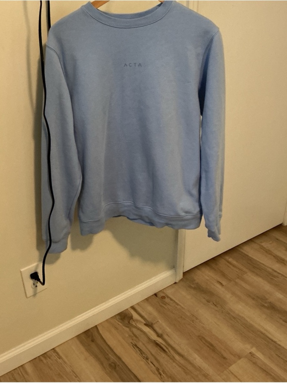 ACTA Women's Light Blue Crewneck Sweatshirt